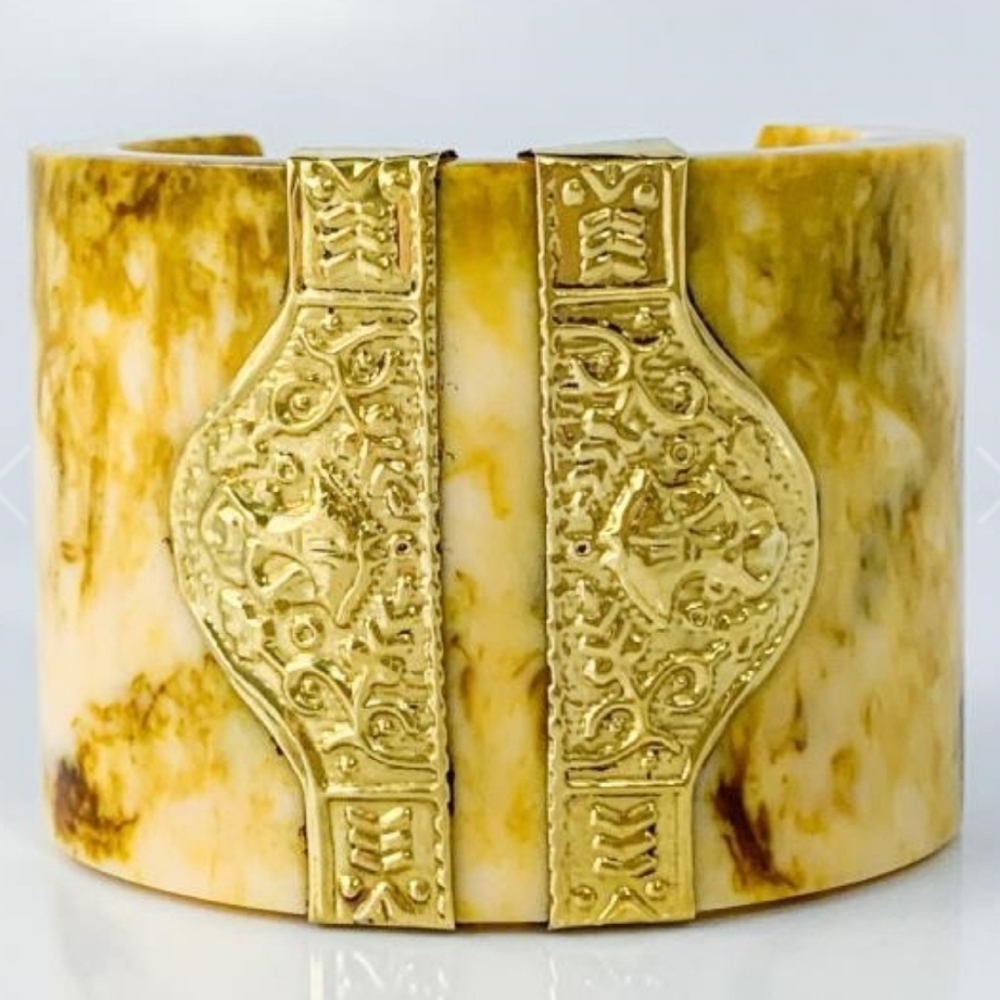 ☆ Millard ☆ Butterscotch Statement Cuff *NWOT*